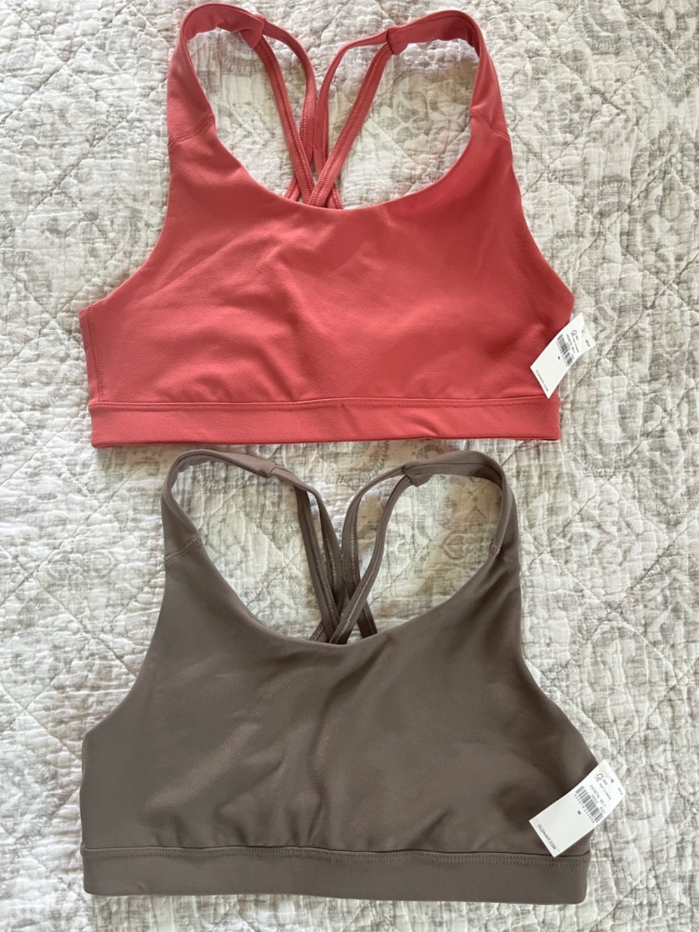 Old Navy PowerPress Strappy Sports Bra Medium Support Go Dry M New with Tags